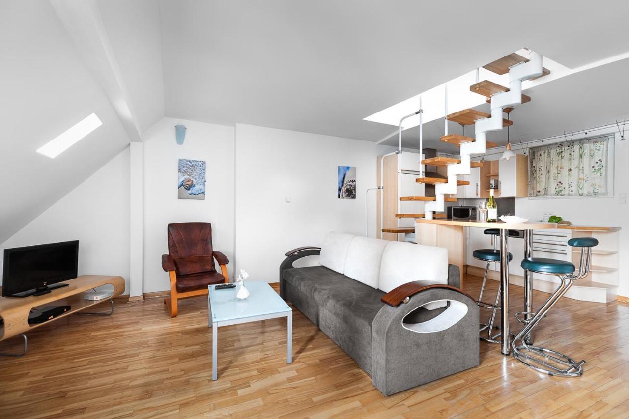 P&O Serviced Apartments Old Town Podwale Varsovie Extérieur photo